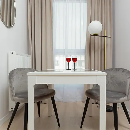 Golden Apartment Ursynow By Noclegi Renters Warszawa Eksteriør bilde